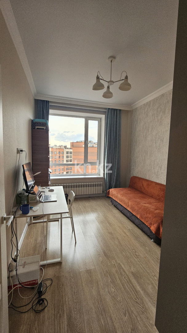 Продажа 3-комнатной квартиры, 70 м², ул. Айтматова, дом  40/1 - Продажа  трехкомнатных квартир в новостройках Астаны без посредников фото 1 из 16