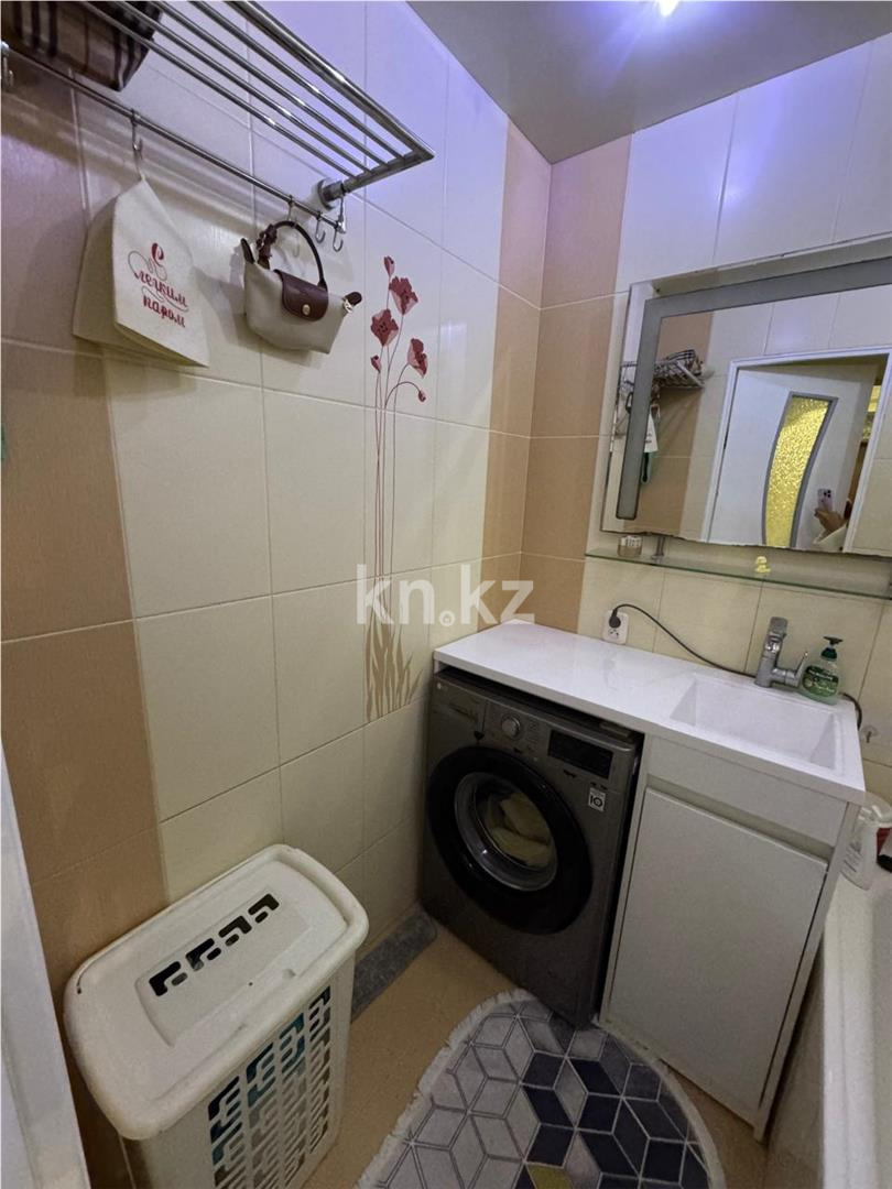 Продажа 3-комнатной квартиры, 64 м², мкр-н Степной-2, дом  3 в Караганде - фото 10