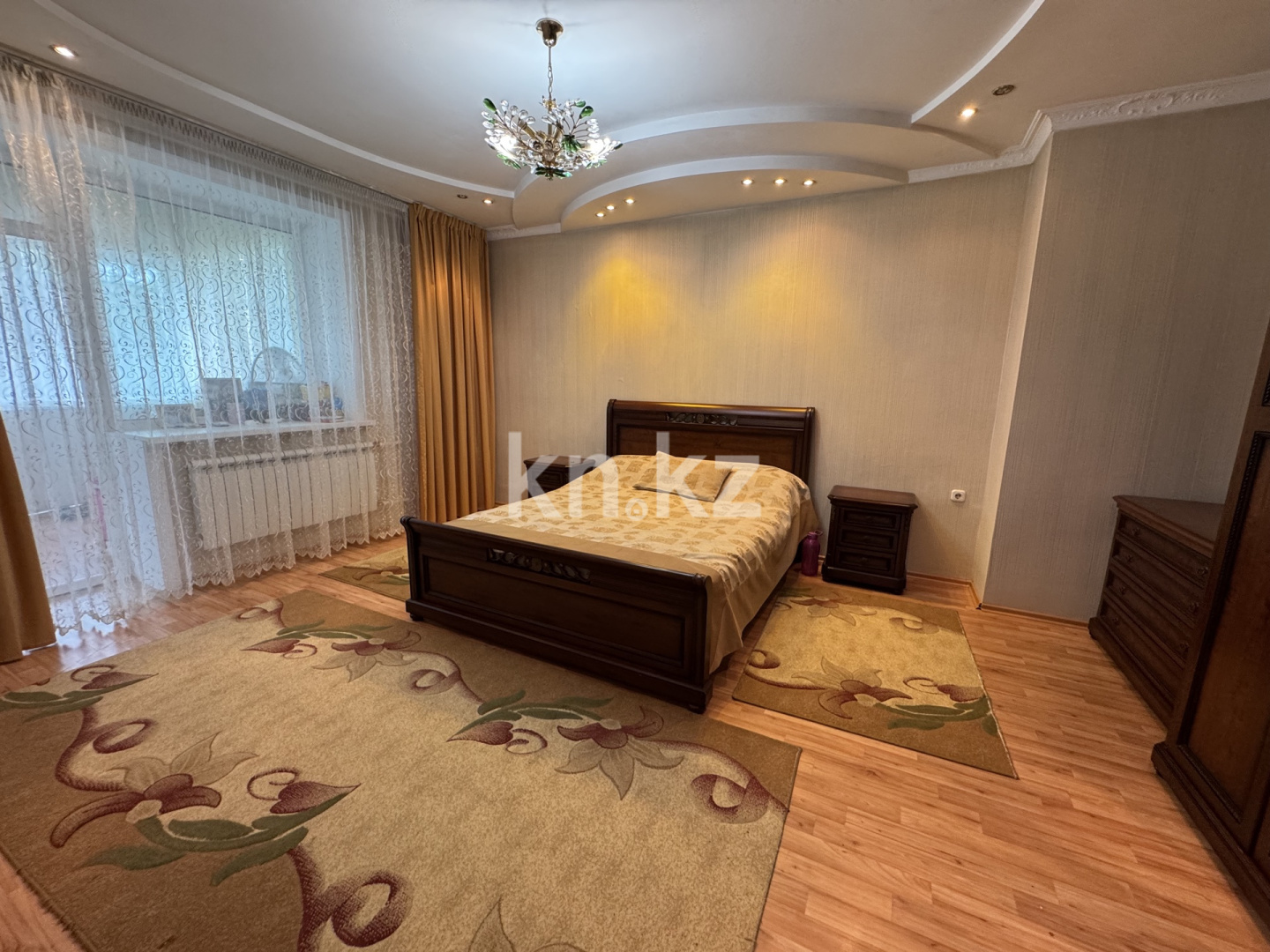 Продажа 6-комнатного дома, 338 м², ул. Молдагуловой в Караганде - фото 5