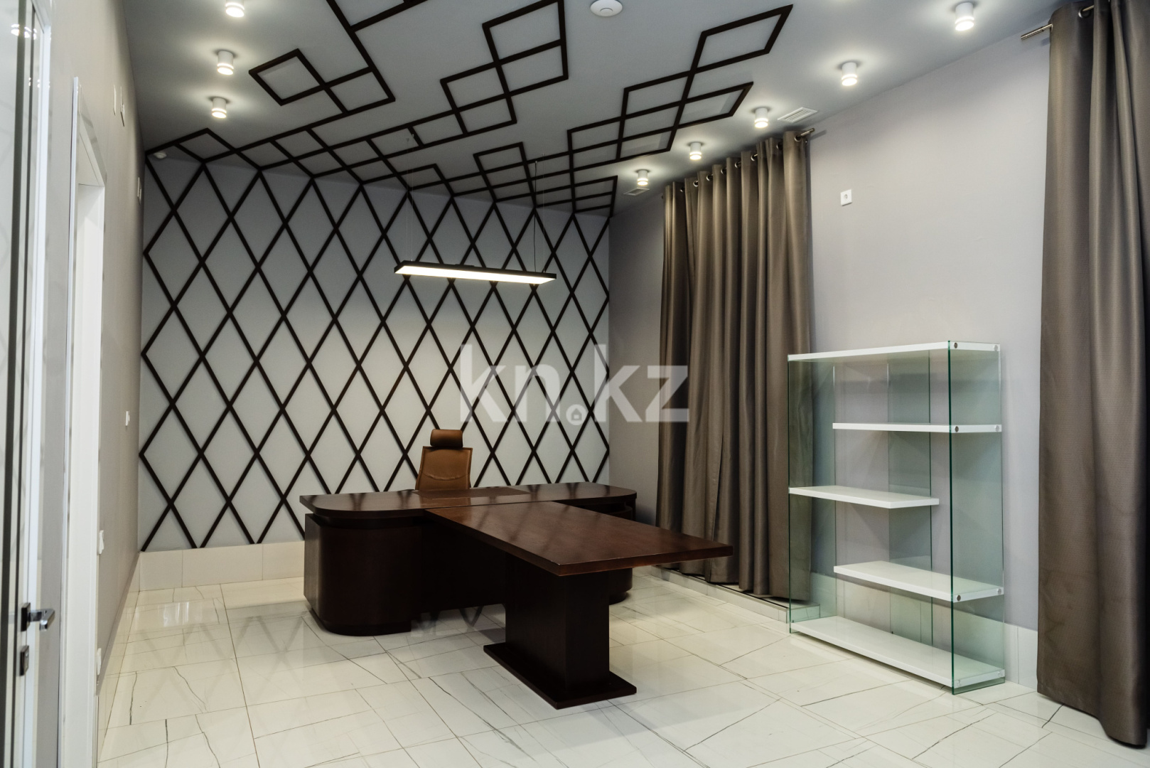 Продажа , 300 м², ул. Муканова, дом  53 - Продажа офисных и торговых помещений в Караганде фото 22 из 34