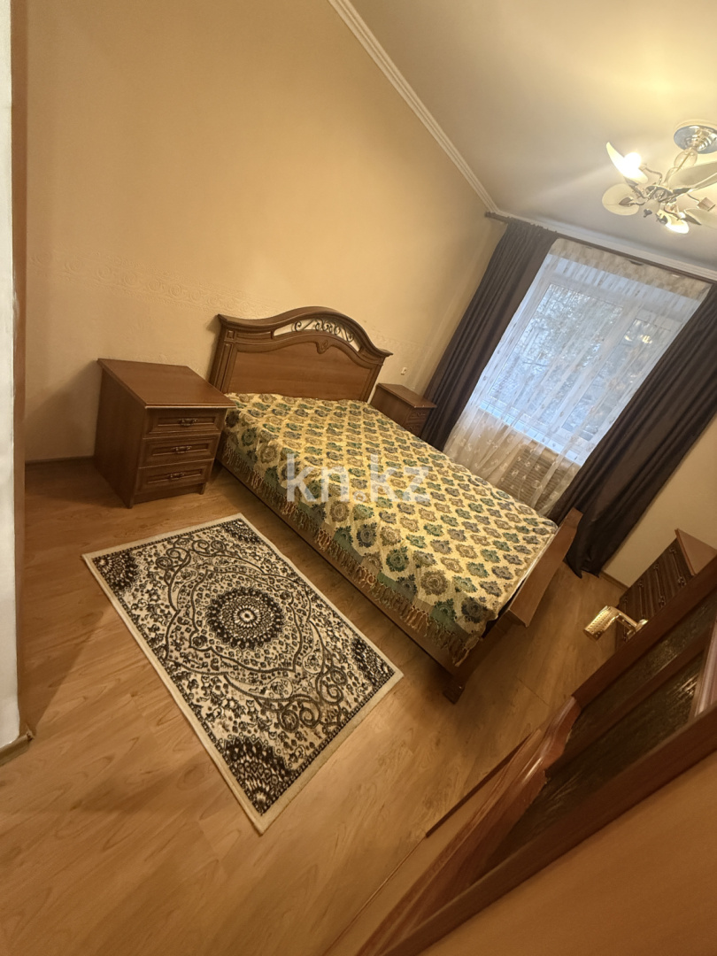 Продажа 3-комнатной квартиры, 63 м², ул. Аманжолова, дом  7 - Продажа квартир в Караганде фото 3 из 20