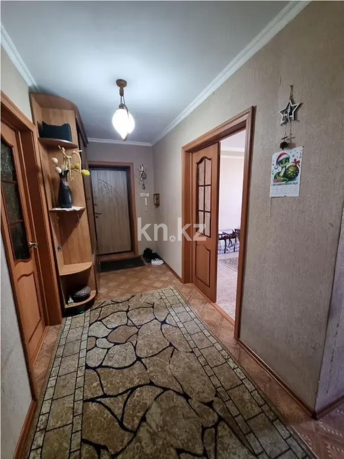 Продажа 3-комнатной квартиры, 60 м², мкр-н 19, дом  45а в Караганде - фото 5