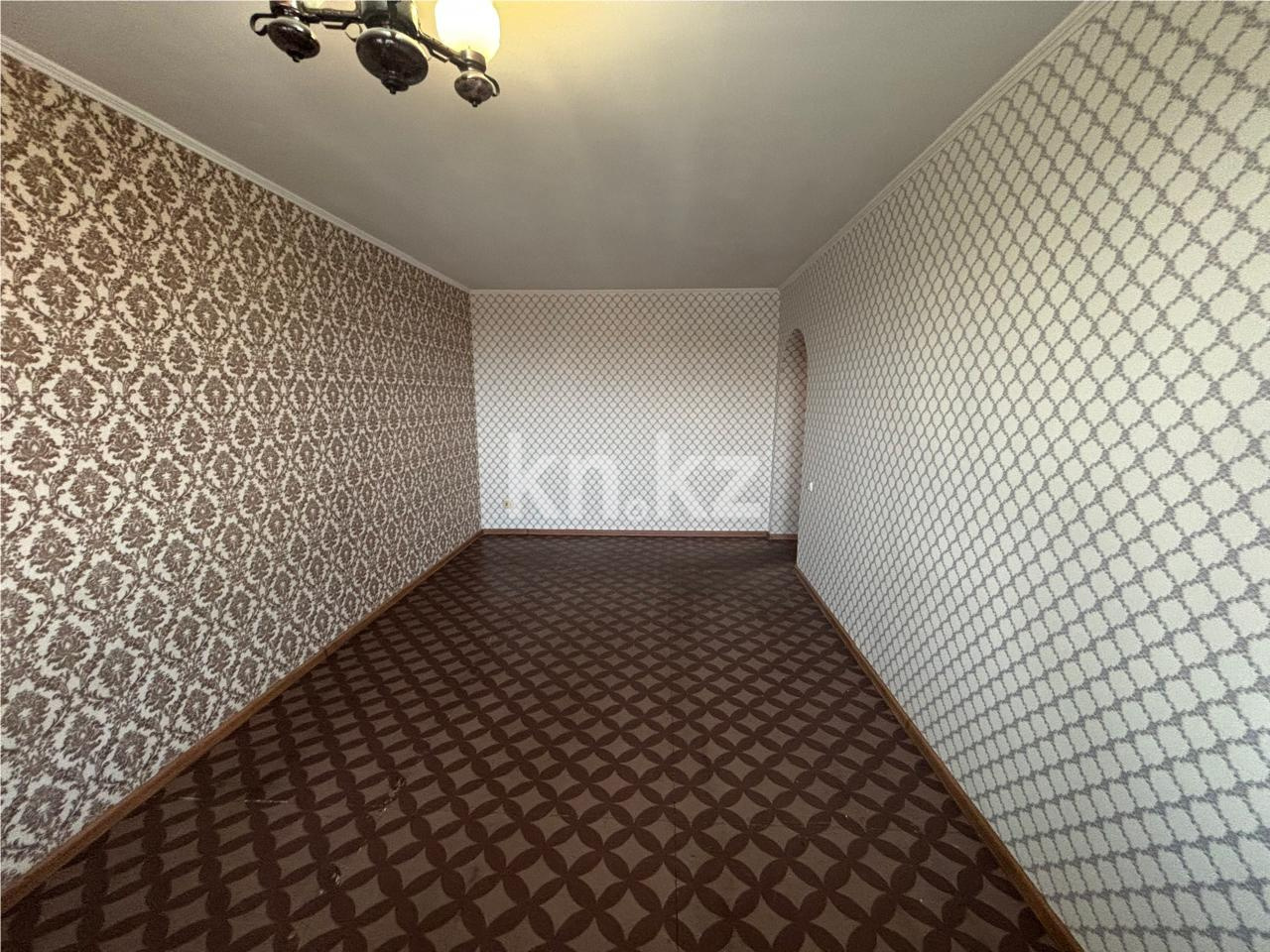 Продажа 2-комнатной квартиры, 42 м², ул. Локомотивная - Продажа квартир в Караганде фото 1 из 9