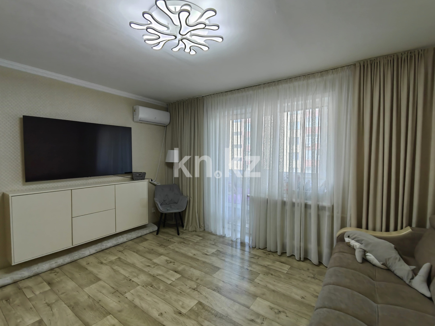 Продажа 2-комнатной квартиры, 54 м², ул. Ермекова, дом  106а в Караганде - фото 2