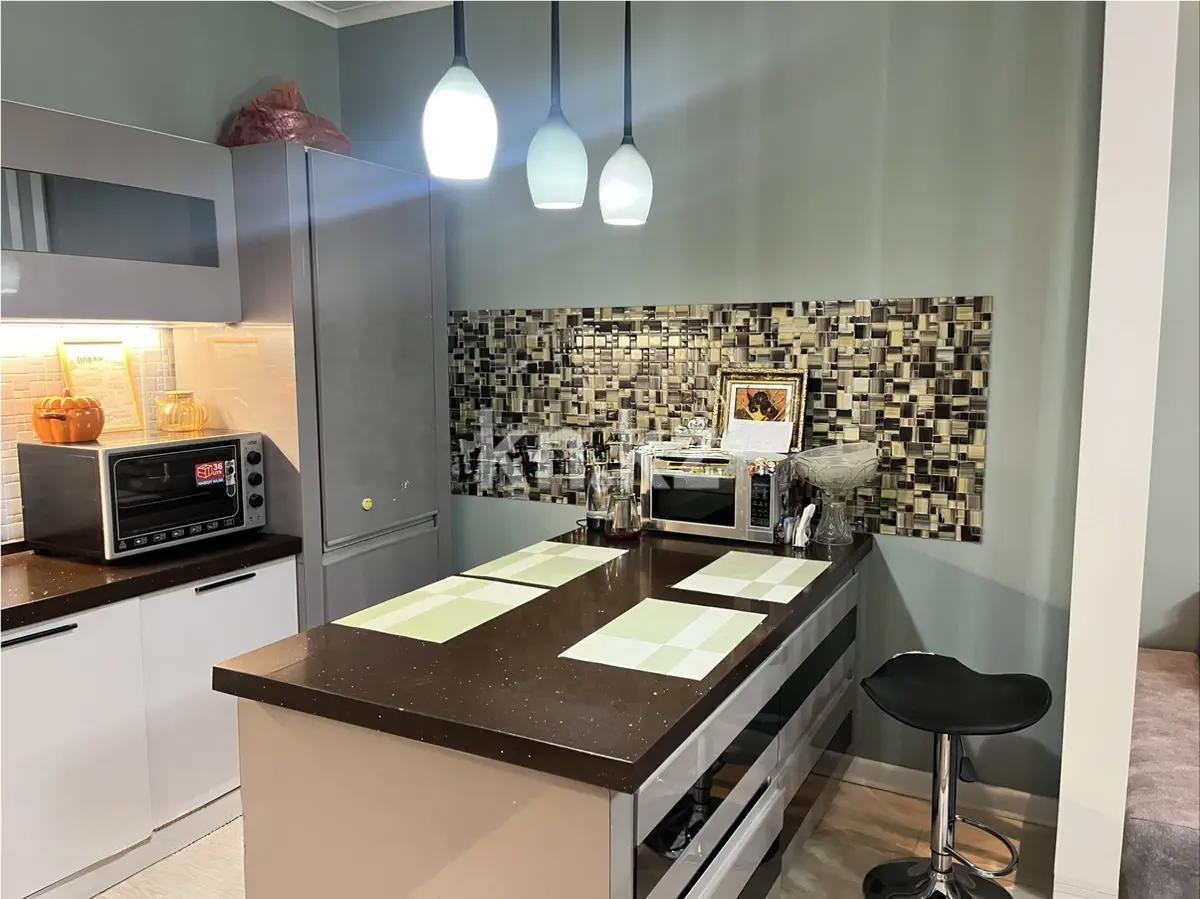 Продажа 2-комнатной квартиры, 60 м², пр. Абая, дом  150/230 в Алматы - фото 3