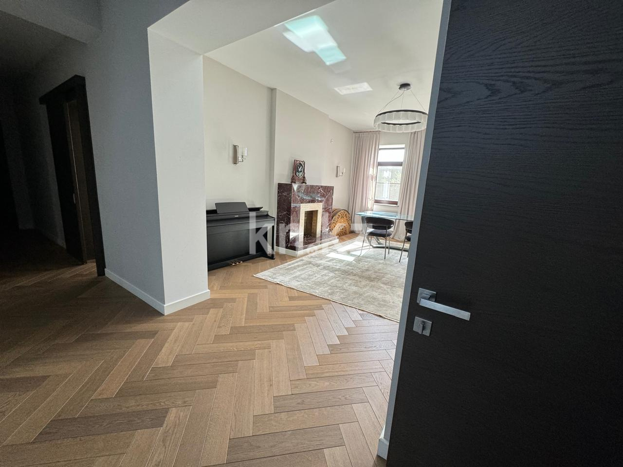 Аренда 5-комнатного дома, 380 м², Кыз Жибек, дом  18 - Аренда домов в Астане фото 4 из 40