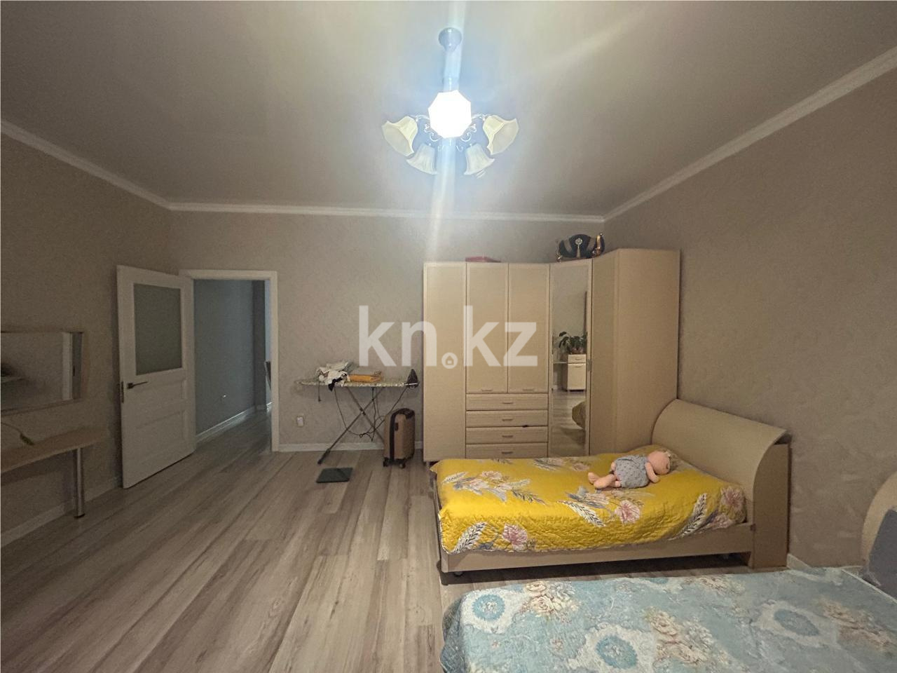 Продажа 3-комнатной квартиры, 105 м², ул. Керей, Жанибек хандар в Астане - фото 12