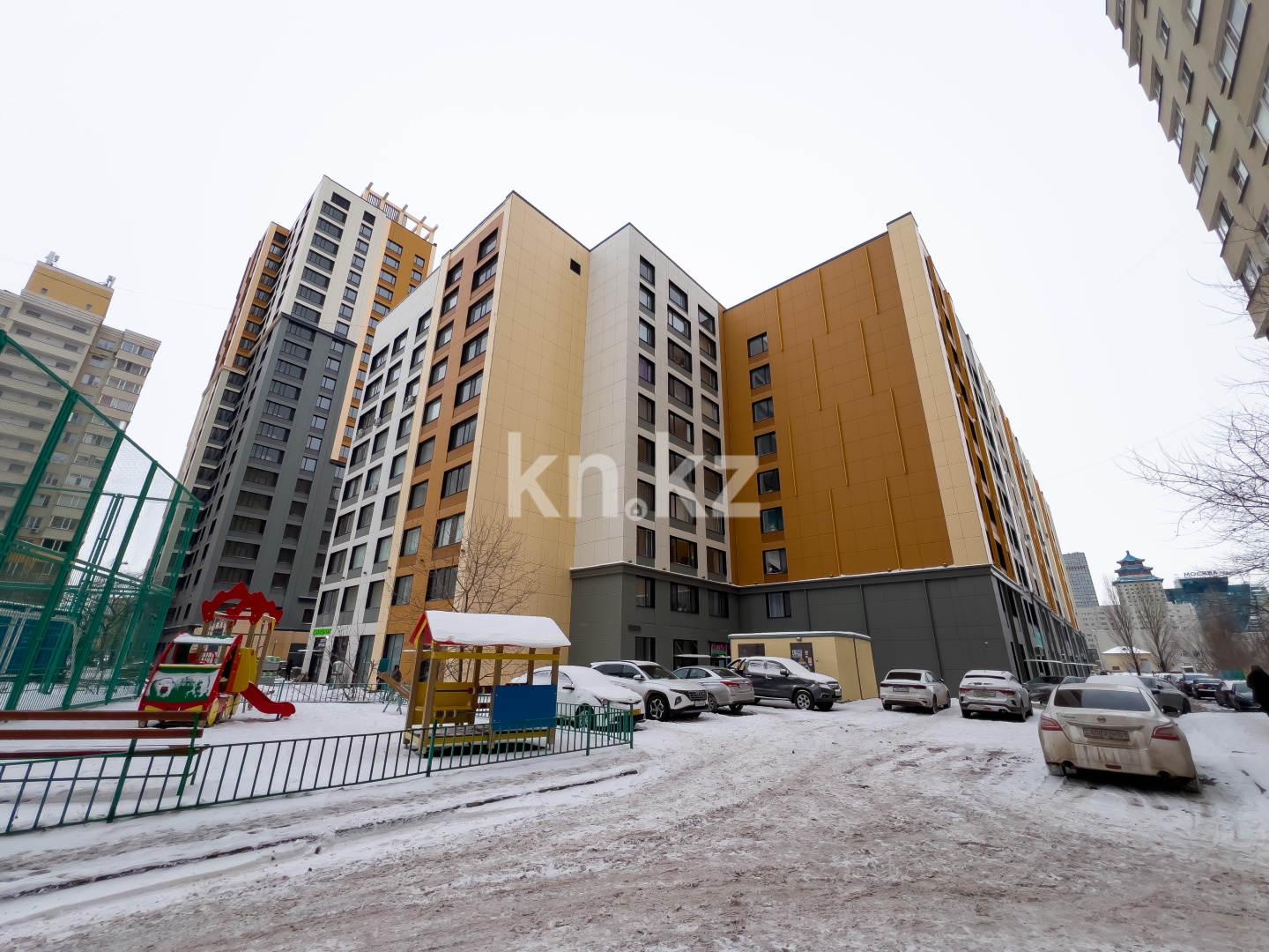 Продажа 3-комнатной квартиры, 96.7 м², ул. Туркестан, дом  4/1 в Астане - фото 11