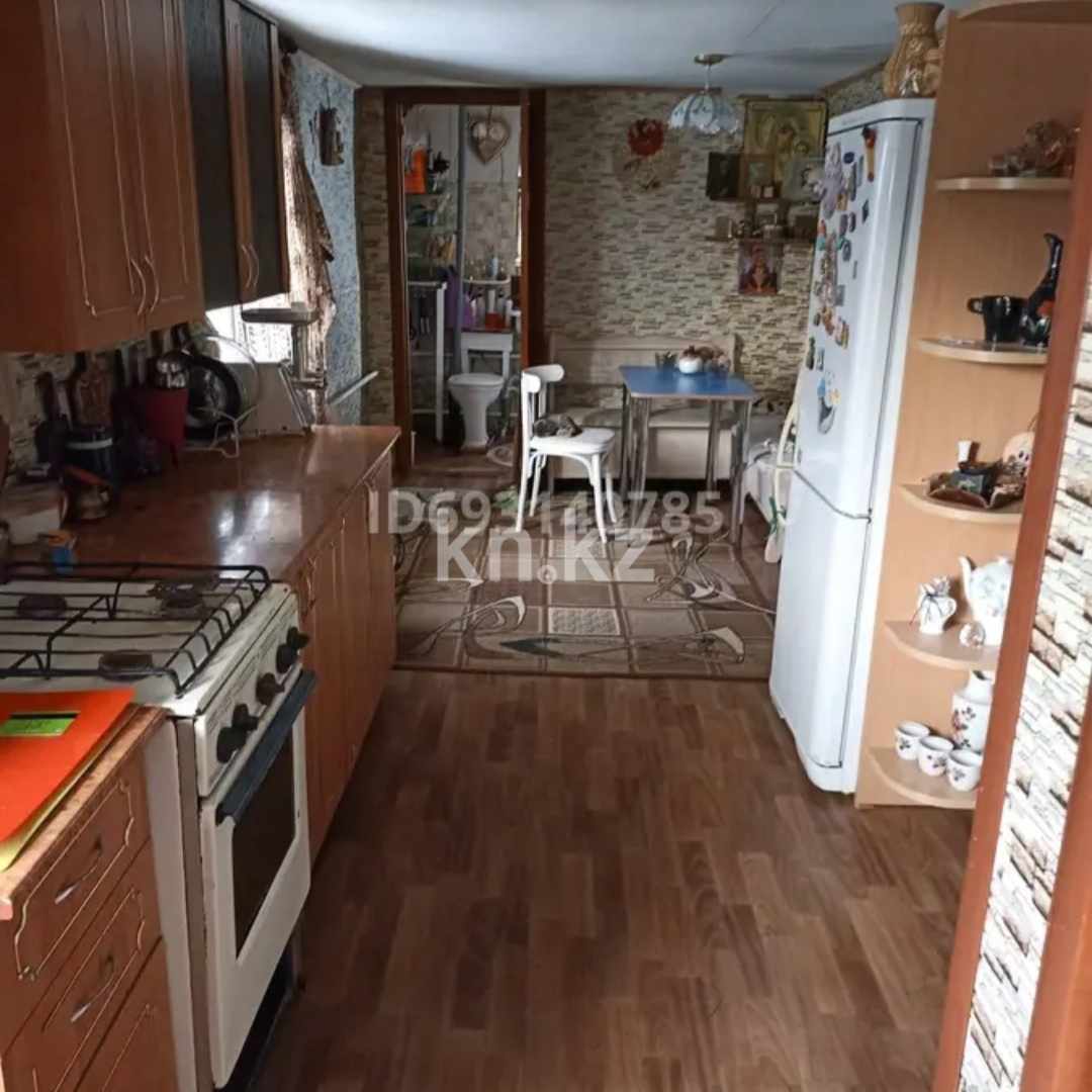Продажа 3-комнатного дома, 65 м², ул. Медведева, дом  51 - Продажа домов, коттеджей в Казахстане фото 1 из 4