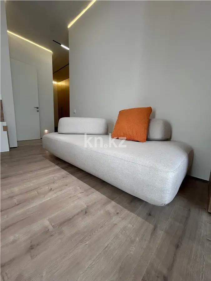 Продажа 3-комнатной квартиры, 68 м², ул. Бухар жырау, дом  27 - Продажа  трехкомнатных квартир в новостройках Астаны без посредников фото 1 из 6