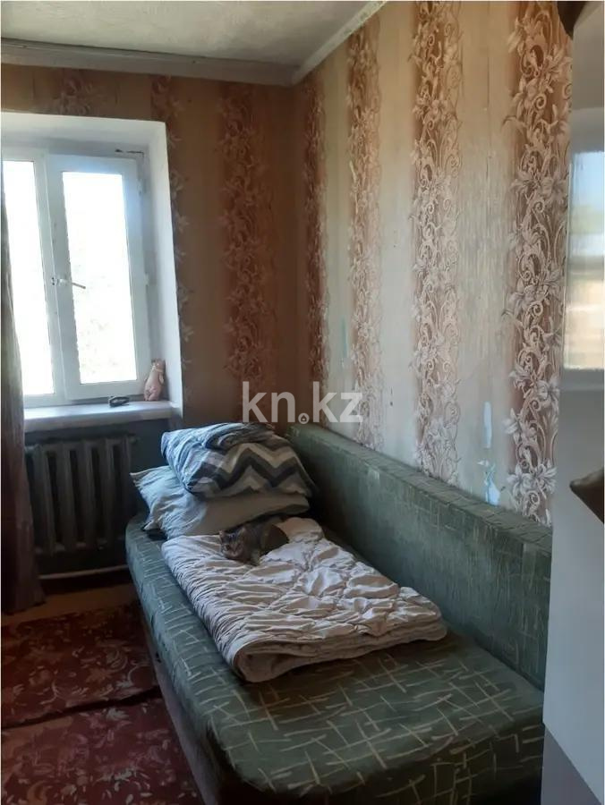 Продажа 3-комнатной квартиры, 50 м², мкр-н 14, дом  16 в Караганде - фото 3