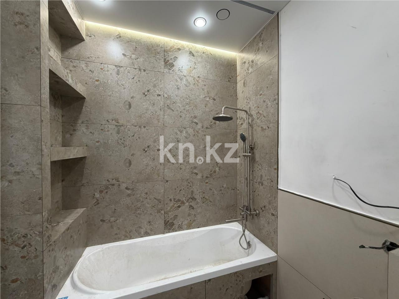 Продажа 2-комнатной квартиры, 40 м² - Продажа квартир в районе Майкудук в Караганде фото 7 из 9