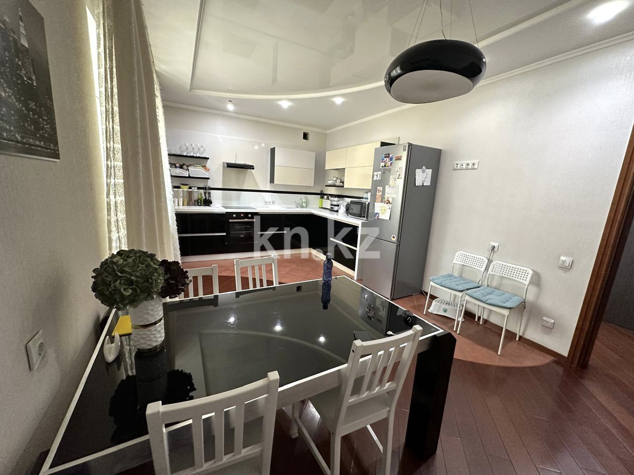 Аренда 3-комнатной квартиры, 136 м² - Аренда квартир помесячно в Казахстане - страница 2 фото 3 из 13