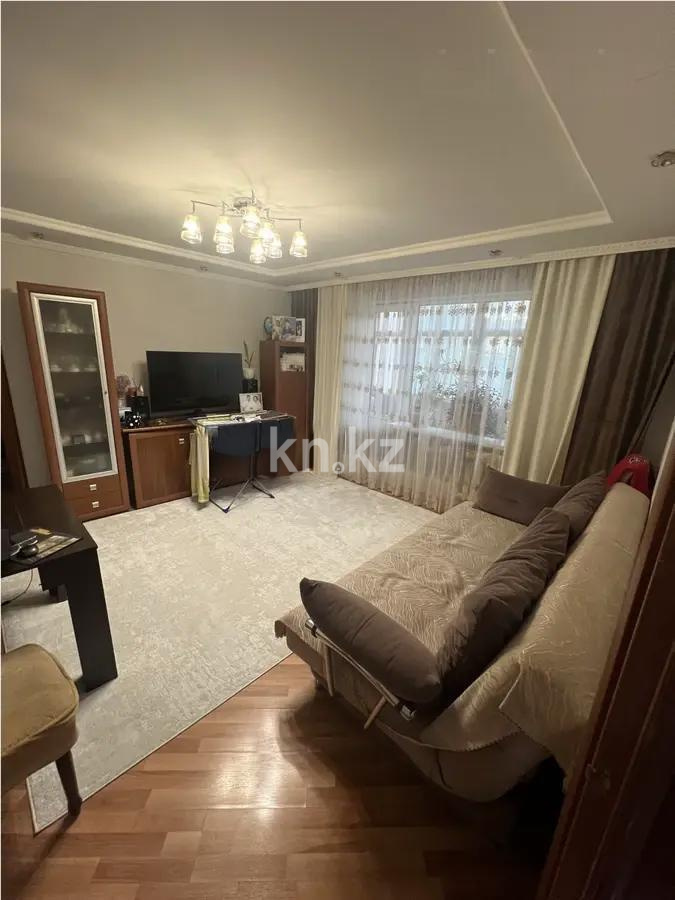 Продажа 4-комнатной квартиры, 75 м², мкр-н Гульдер-1, дом  19 - Продажа  четырехкомнатных квартир в Караганде без посредников фото 1 из 8