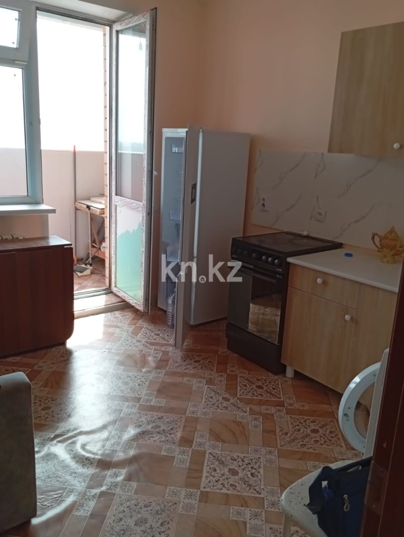 Аренда 1-комнатной квартиры, 38 м² в Астане