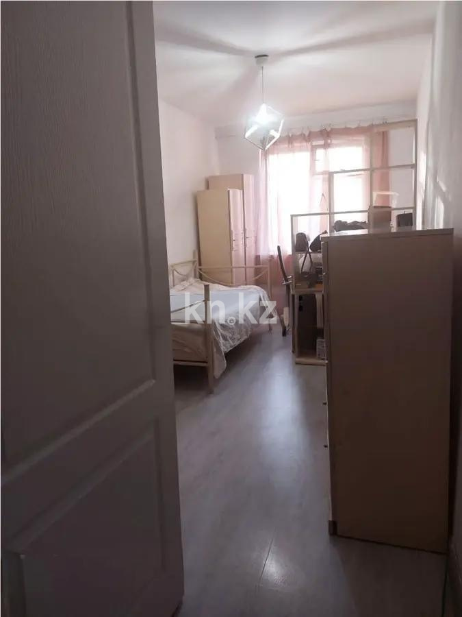 Продажа 3-комнатной квартиры, 59 м², мкр-н 7, дом  15 в Алматы - фото 2