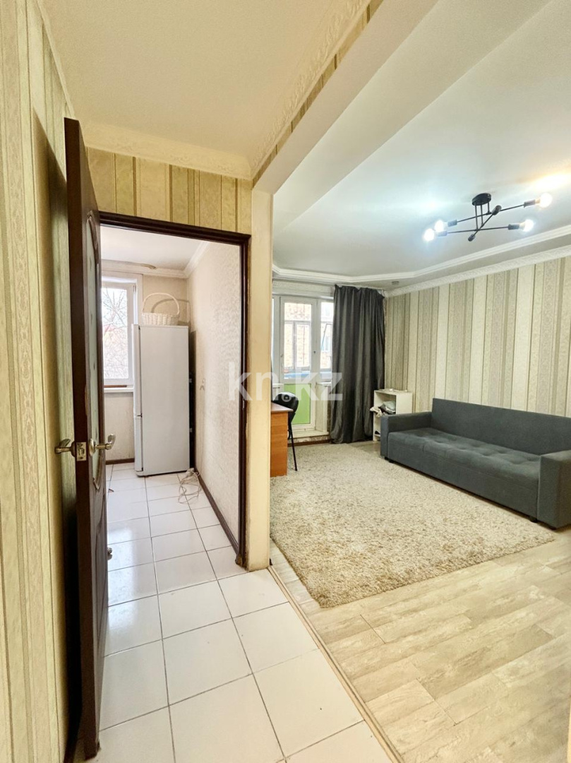 Продажа 3-комнатной квартиры, 59 м² - Продажа квартир в Караганде - страница 2 фото 7 из 13
