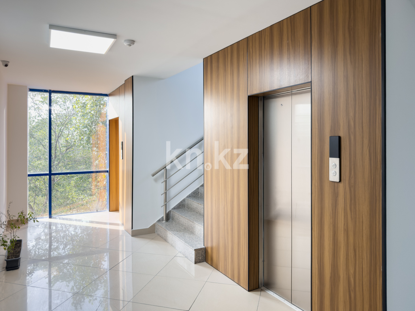 Аренда , мкр-н Коктем-1, дом  15а - Аренда офисных и торговых помещений в Алматы фото 11 из 13