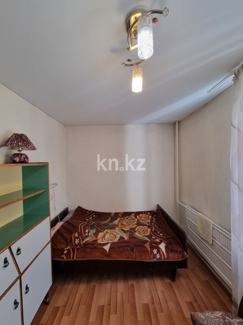 Продажа 3-комнатной квартиры, 50 м², ул. Аманжолова, дом  21 - Продажа квартир в Караганде фото 15 из 15