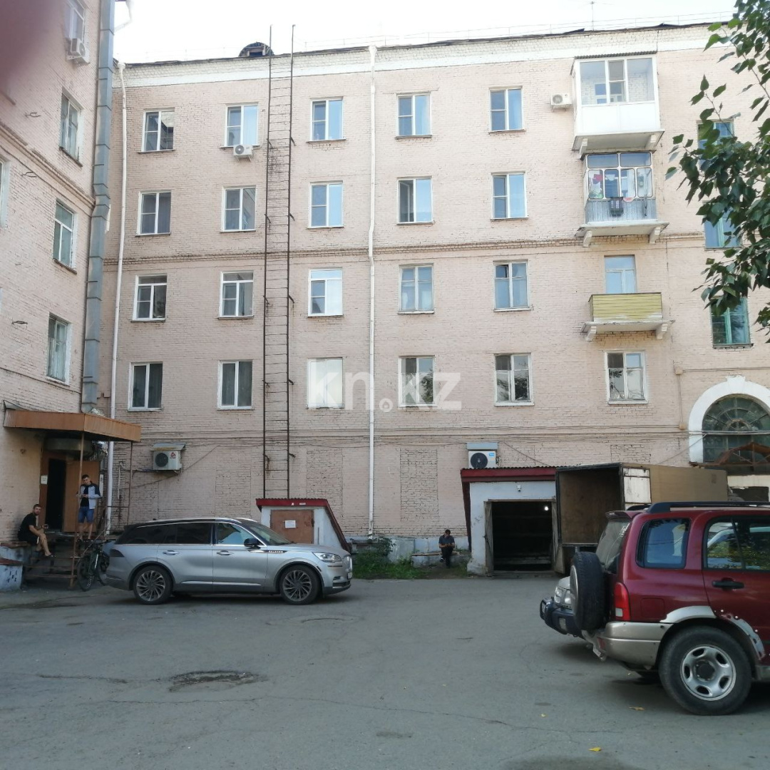 Продажа 3-комнатной квартиры, 82.2 м², пр. Назарбаева, дом  6 - Продажа  трехкомнатных квартир в Усть-Каменогорске фото 16 из 18