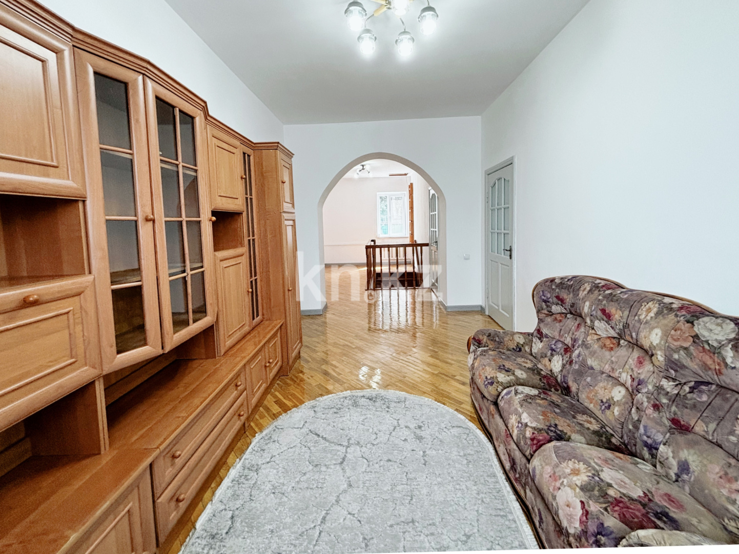 Продажа 6-комнатного дома, 300 м², ул. Оспанова - Продажа домов, коттеджей в Алматы без посредников фото 11 из 15