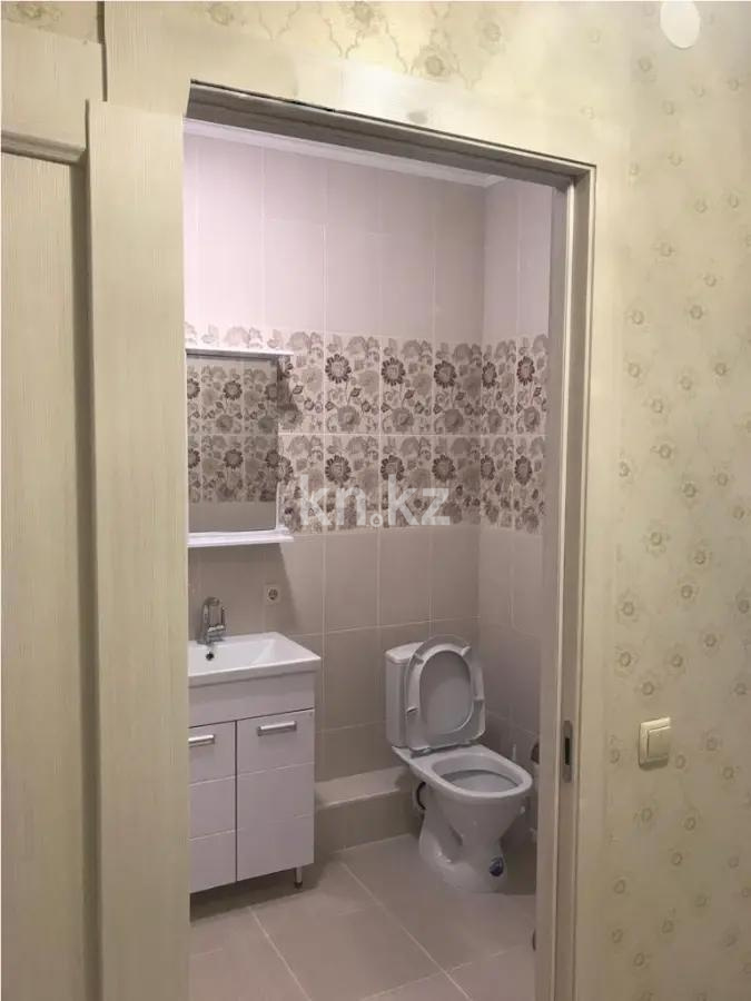 Продажа 1-комнатной квартиры, 45 м², ул. Садвакасова, дом  35 в Алматы - фото 3