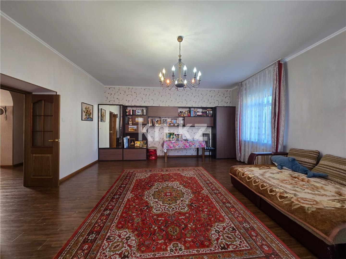 Продажа 5-комнатного дома, 355.2 м², мкр-н 8-й - Продажа домов, коттеджей в Темиртау фото 10 из 35