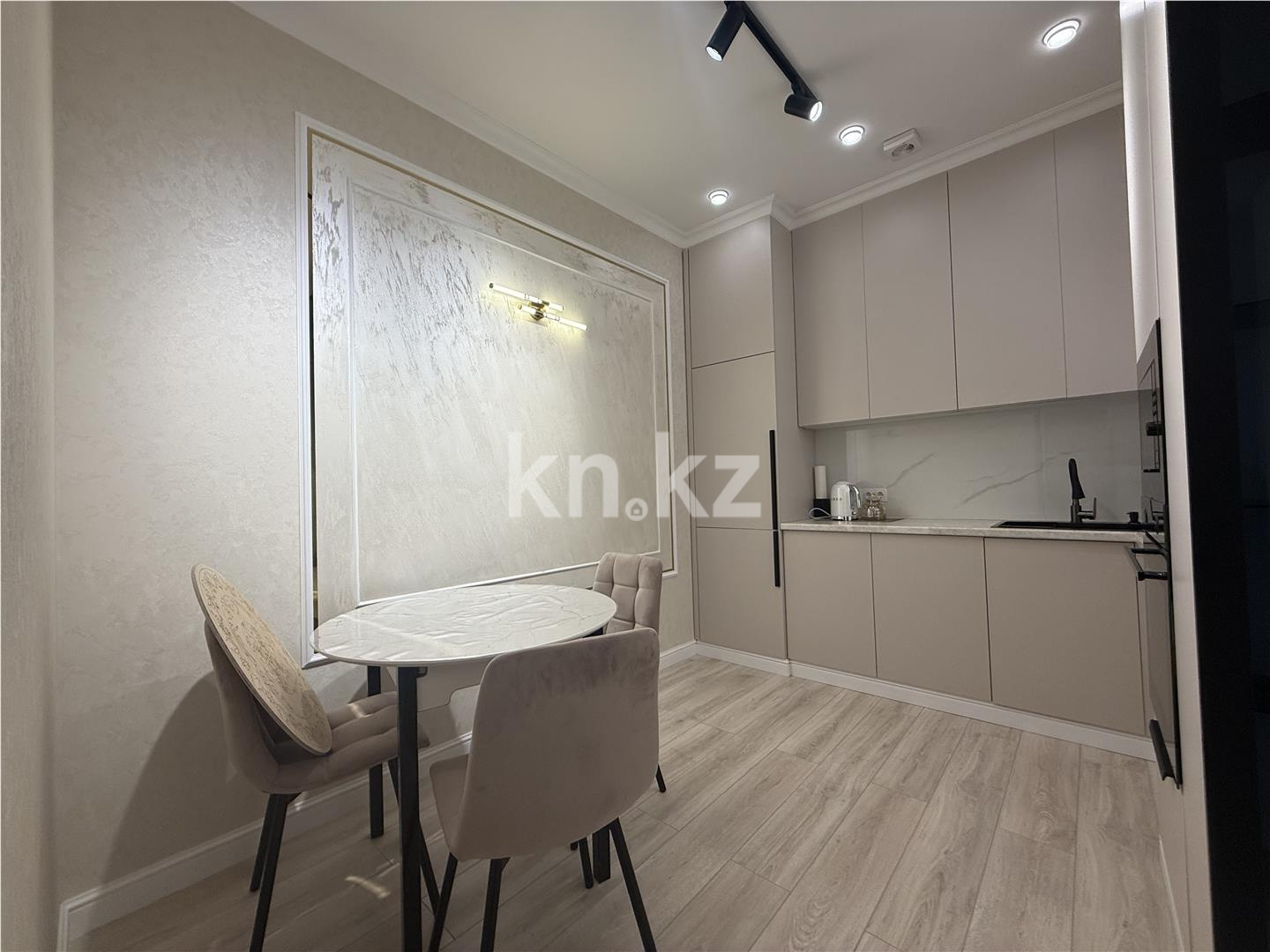 Продажа 2-комнатной квартиры, 50 м² - Продажа квартир в Караганде на Юго-Востоке - страница 10 фото 11 из 16