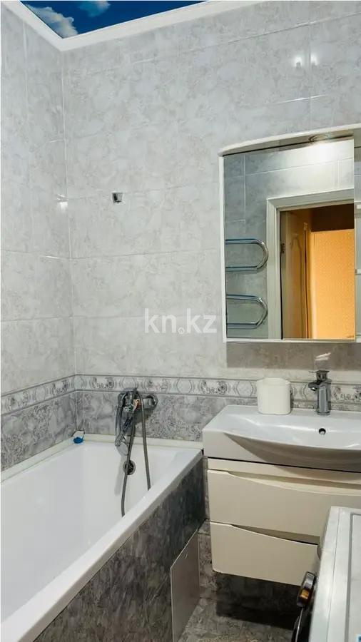 Продажа 3-комнатной квартиры, 80 м², мкр-н Аксай-2, дом  7 в Алматы - фото 4