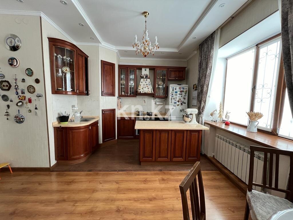 Продажа 4-комнатной квартиры, 135 м² в Караганде - фото 9