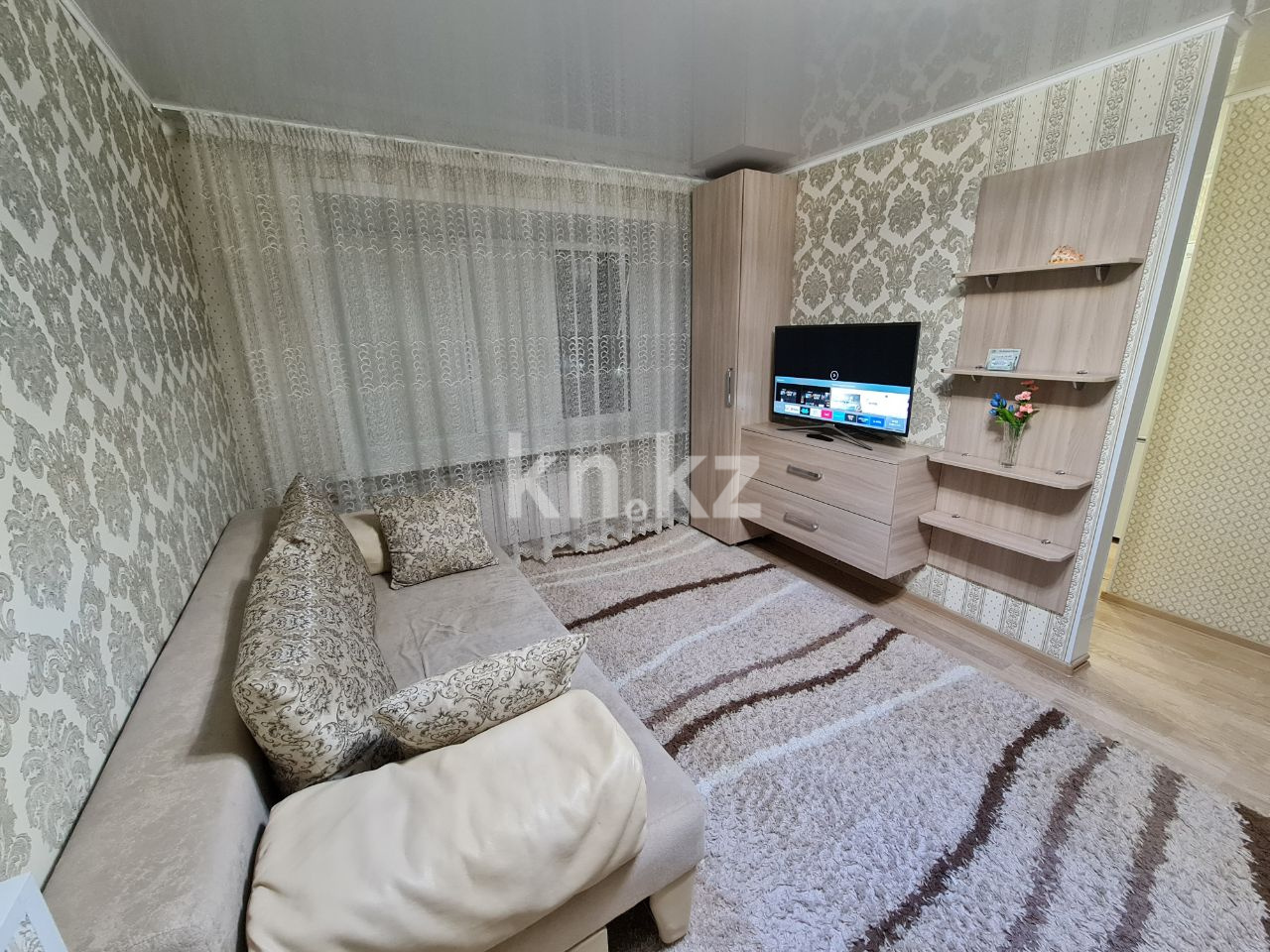 Аренда 1-комнатной квартиры посуточно, 35 м², Естая, дом  56 - Аренда жилой и коммерческой недвижимости в Павлодаре фото 1 из 4