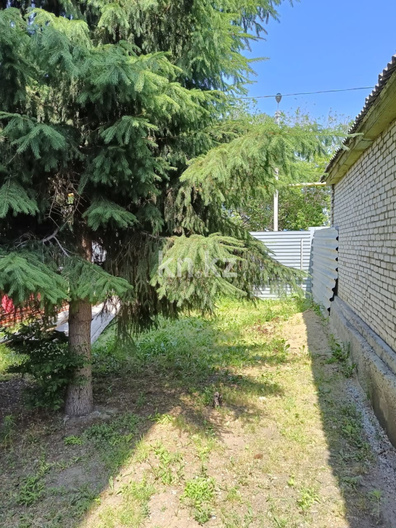 Продажа 8-комнатного дома, 263 м², ул. Шевченко, дом  85 - Продажа квартир в Костанае фото 1 из 20