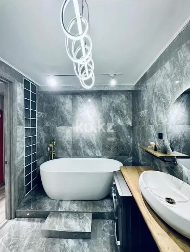 Продажа 2-комнатной квартиры, 72 м² в Алматы - фото 4