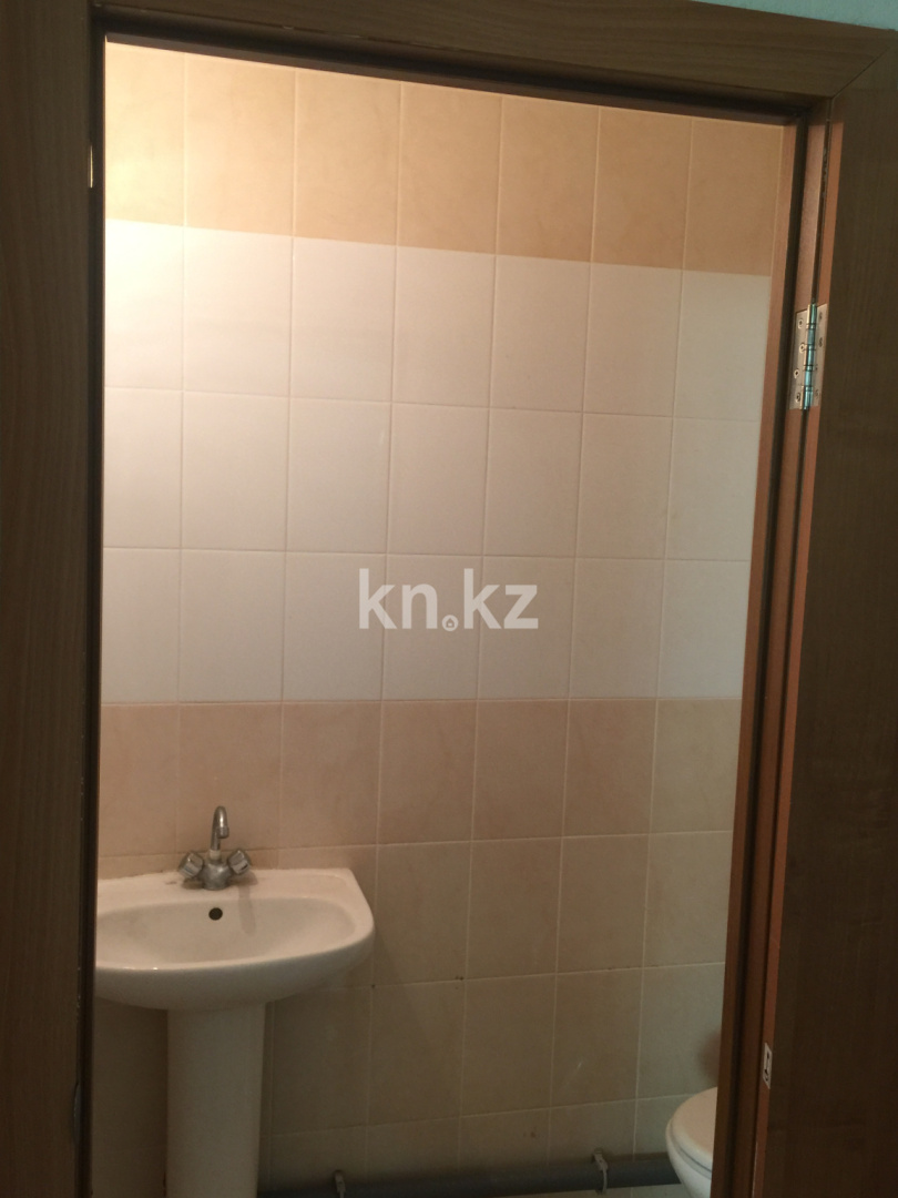 Продажа 3-комнатной квартиры, 93 м², пр. Женис, дом  67 - ул. Молдагуловой в Астане - фото 19