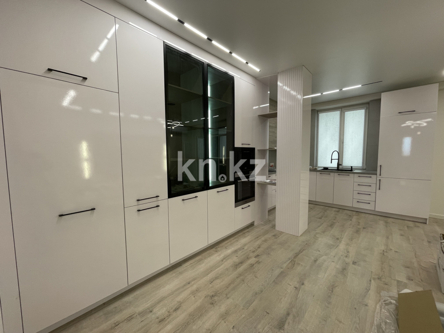 Продажа 3-комнатной квартиры, 82 м² - Продажа квартир в Усть-Каменогорске фото 2 из 19