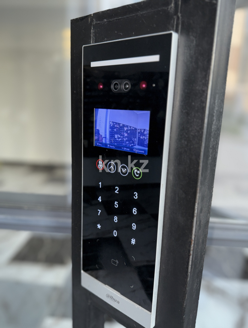 Продажа 3-комнатной квартиры, 87 м², пр. Шахтеров, дом  46/1 в Караганде - фото 28