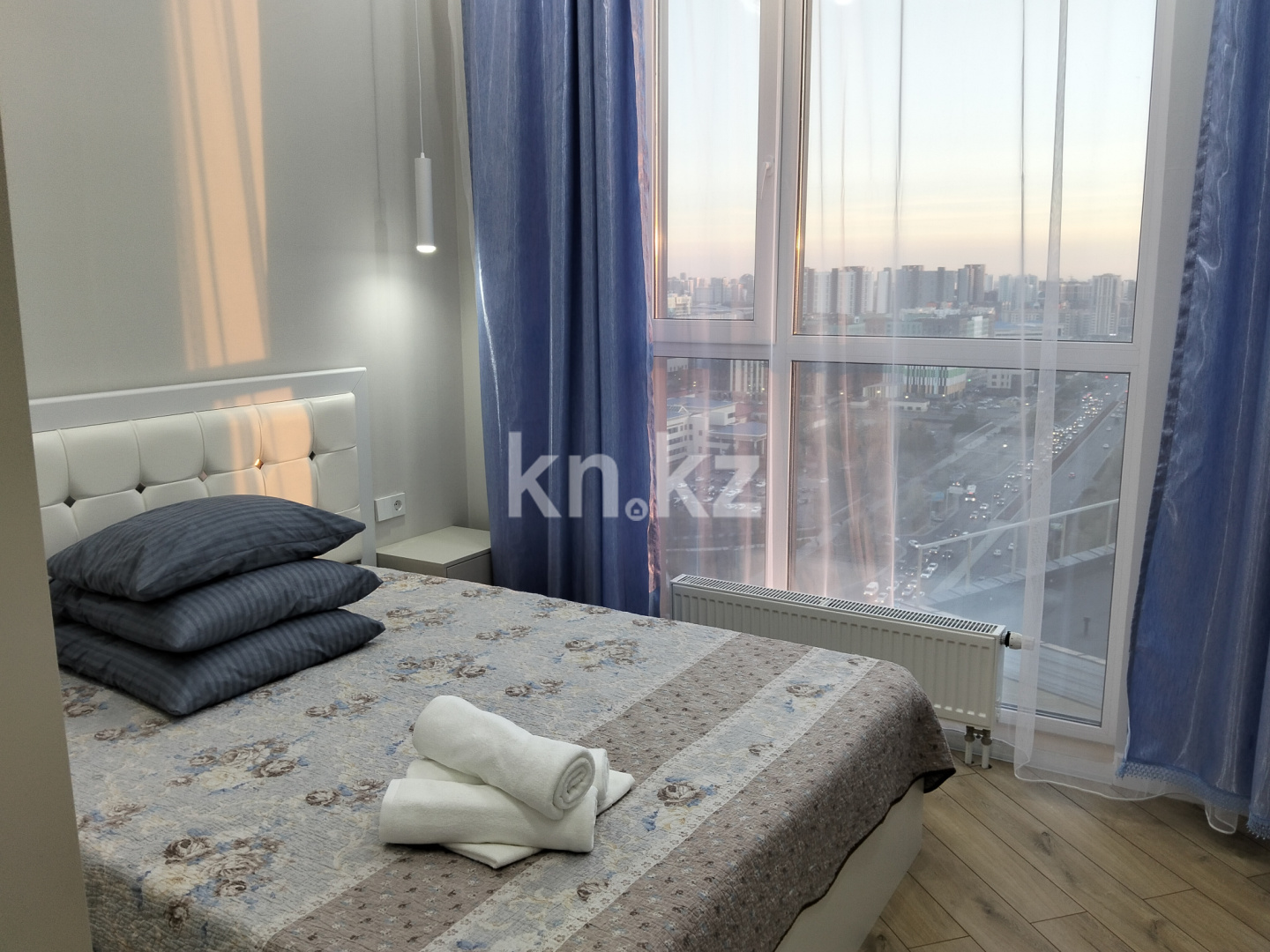 Аренда 2-комнатной квартиры посуточно, 46 м², пр. Туран, дом  39а - ул. Сыганак - Аренда квартир посуточно в Астане с фото фото 1 из 7