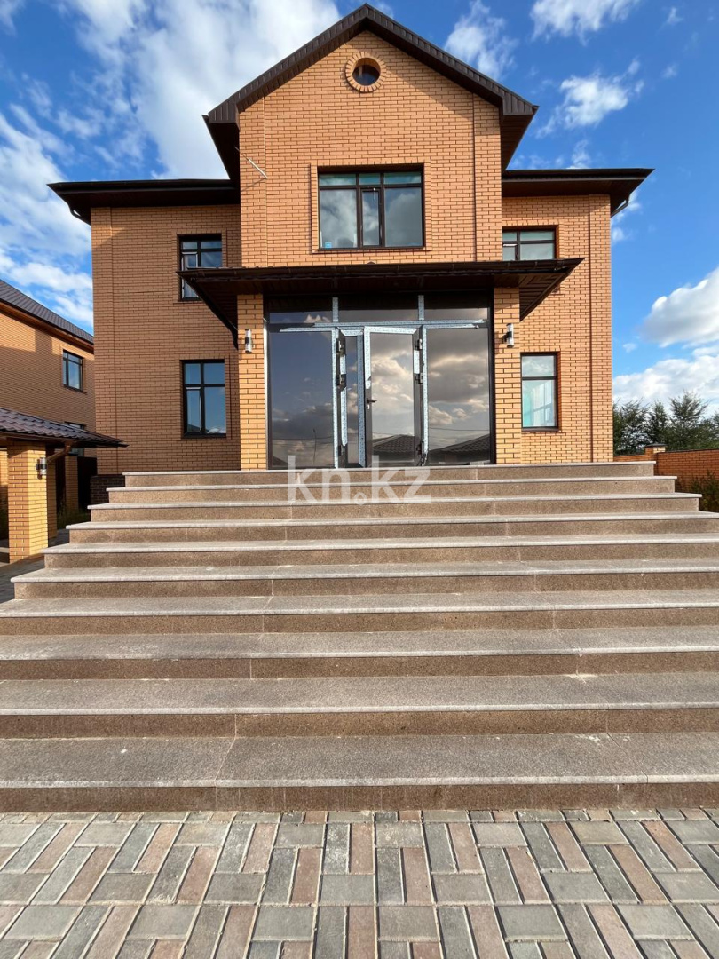 Продажа 7-комнатного дома, 400 м², Жанторе Абишева - Продажа домов, коттеджей в Караганде с фото фото 2 из 17