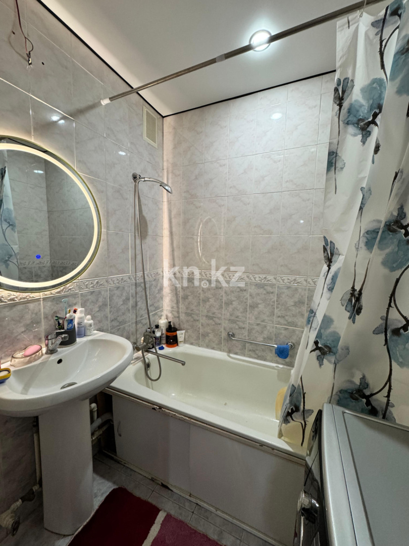 Продажа 2-комнатной квартиры, 54 м², мкр-н Степной-4, дом  10 - Продажа  двухкомнатных квартир в Караганде фото 10 из 14