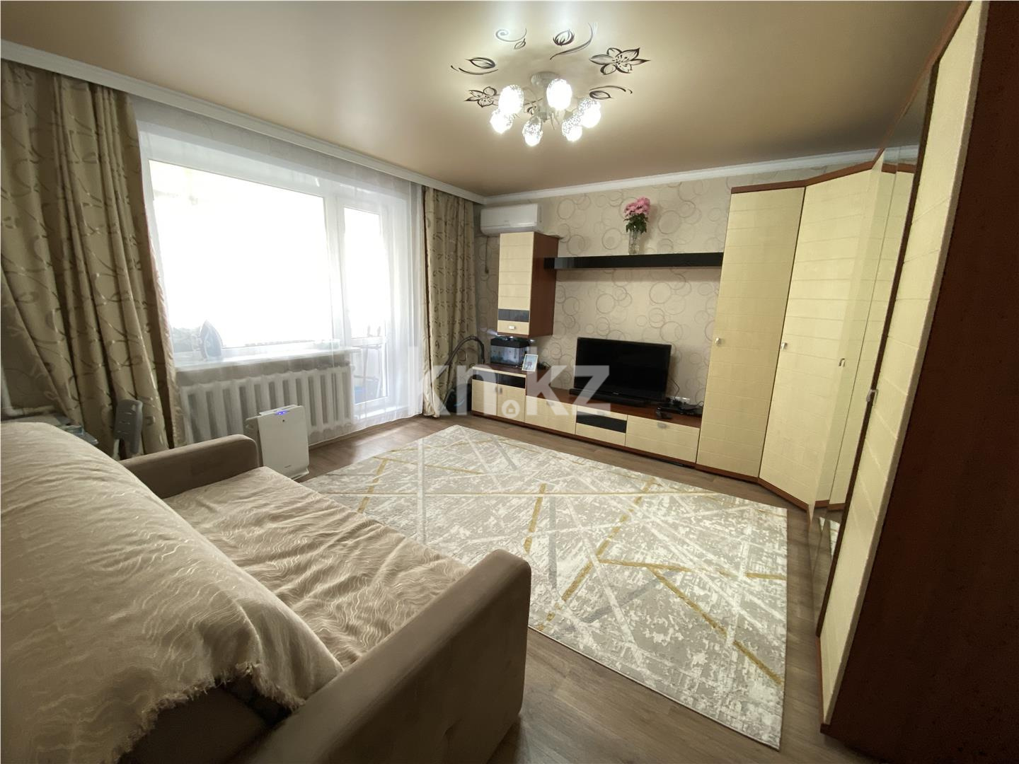 Продажа 3-комнатной квартиры, 64 м² - Продажа квартир в Караганде фото 1 из 21