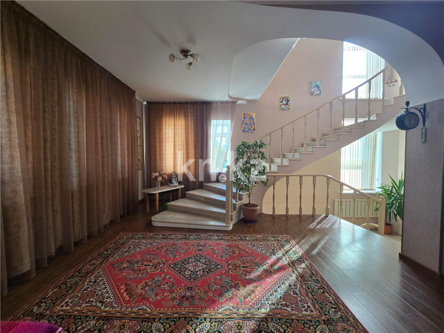 Продажа 5-комнатного дома, 355.2 м², мкр-н 8-й - Продажа домов, коттеджей в Темиртау фото 8 из 35