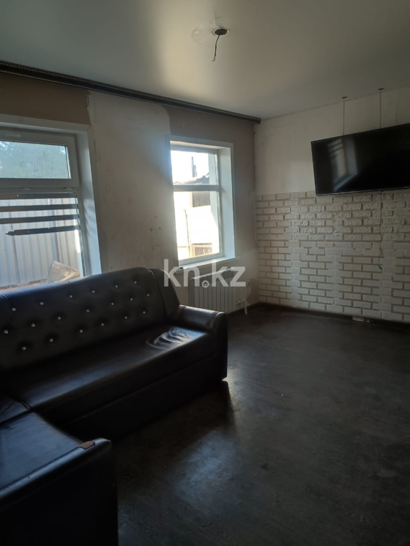 Продажа 4-комнатного дома, 98 м², ул. Байсеитовой - Продажа домов, коттеджей в Казахстане фото 1 из 12