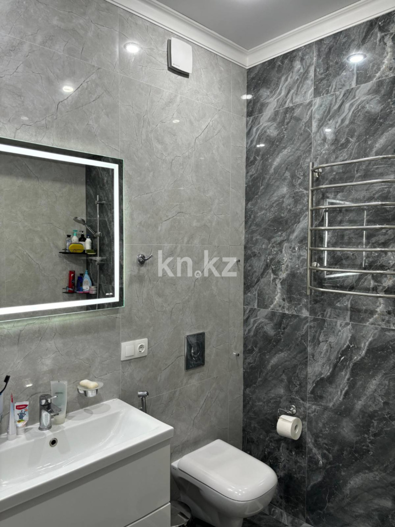 Продажа 2-комнатной квартиры, 74.1 м², ул. Бегалина в Алматы - фото 17