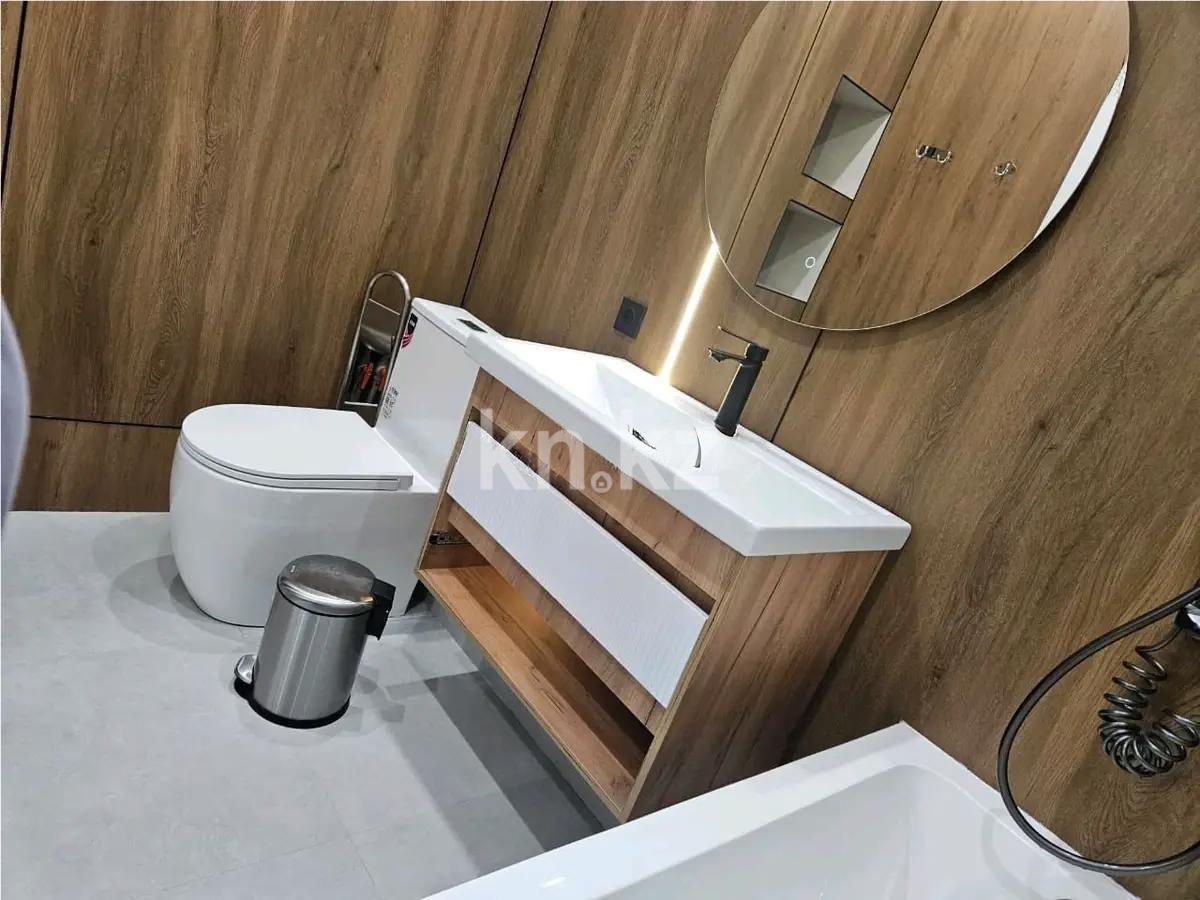 Продажа 2-комнатной квартиры, 47 м², пр. Райымбека, дом  348/1 в Алматы - фото 2