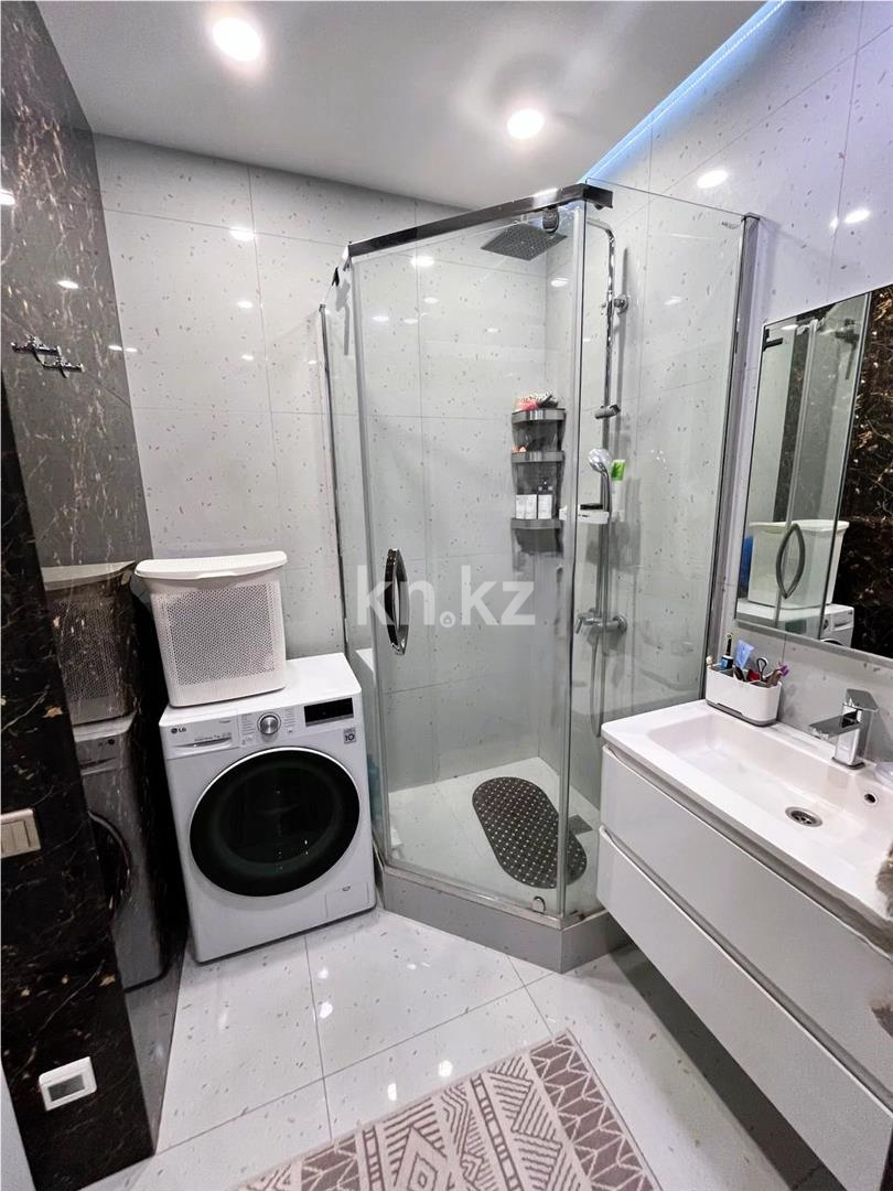 Продажа 4-комнатной квартиры, 107 м², пр. Шахтеров - Продажа  четырехкомнатных квартир в Караганде фото 23 из 40