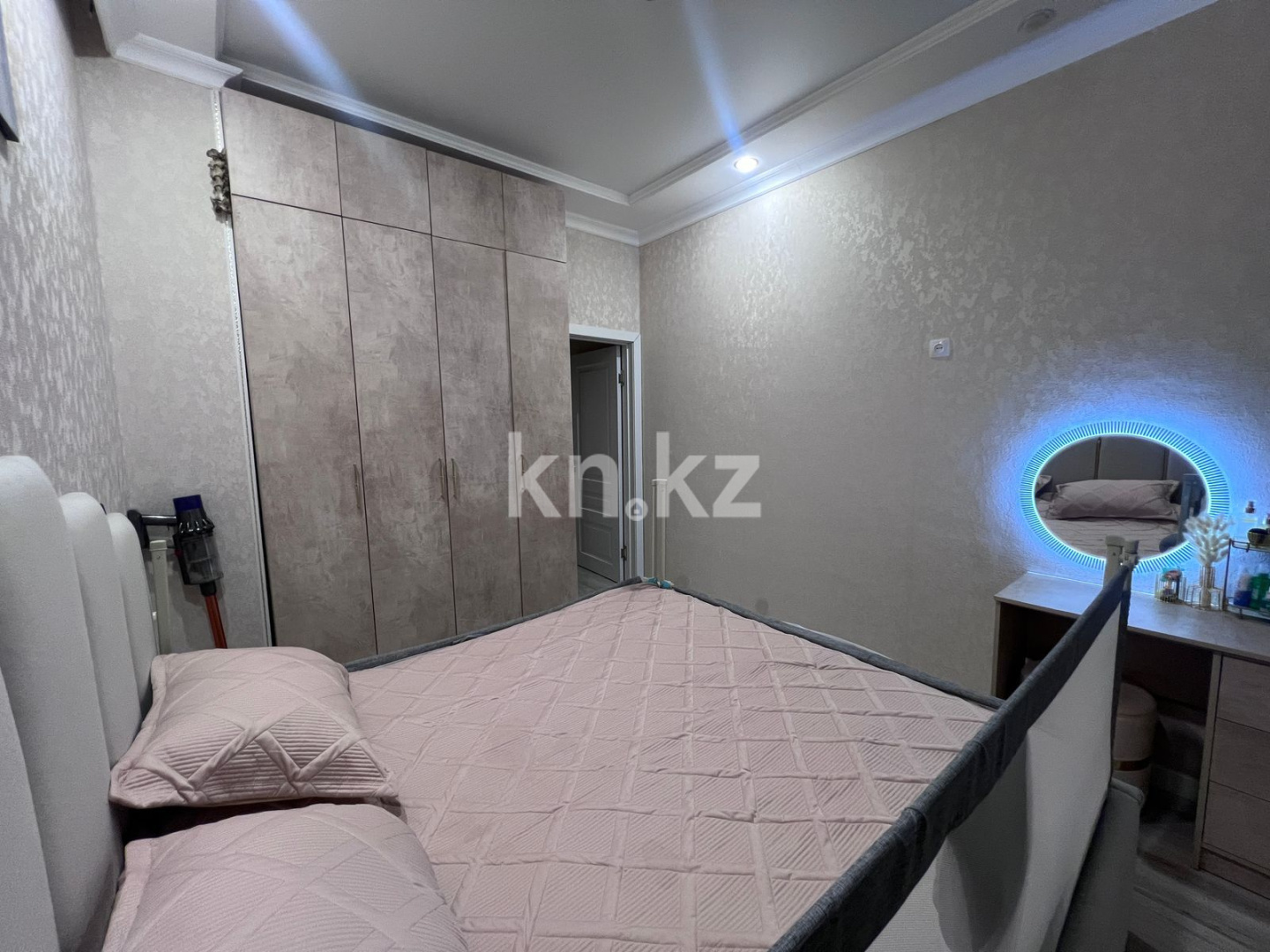 Продажа 3-комнатной квартиры, 74.7 м², ул. Дюсембекова, дом  44/2 - Продажа квартир в Караганде фото 4 из 14