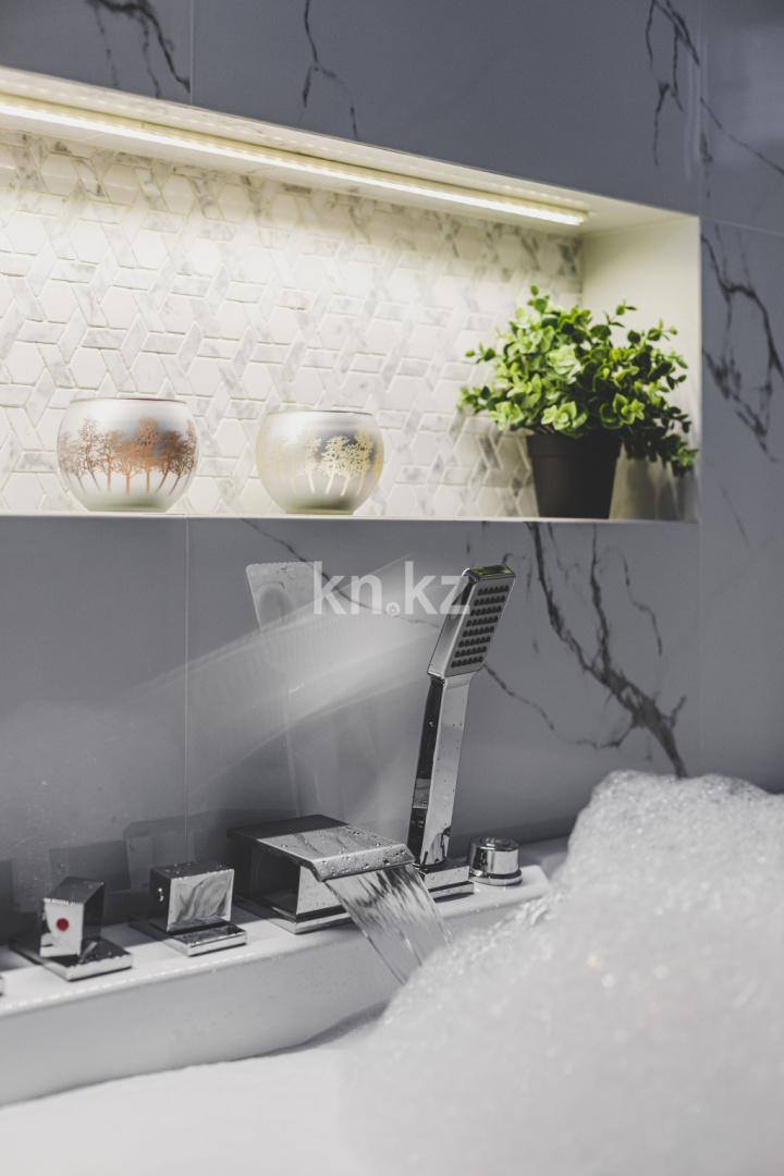 Аренда 1-комнатной квартиры посуточно, 45 м² в Алматы - фото 15
