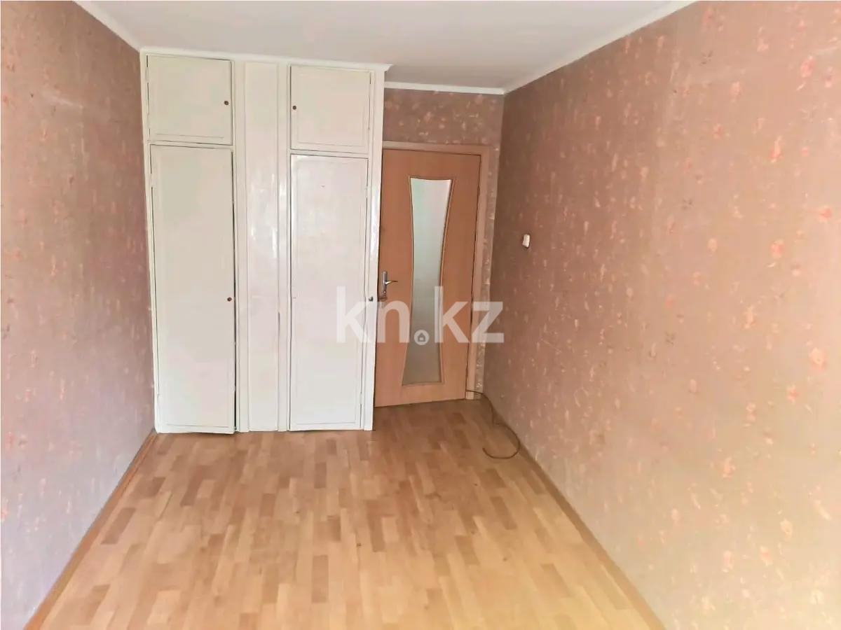 Продажа 3-комнатной квартиры, 58 м², мкр-н Сайран, дом  11 в Алматы - фото 4