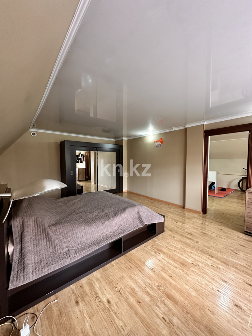 Продажа 6-комнатного дома, 316 м² - Продажа домов, коттеджей в Караганде на Юго-Востоке фото 2 из 40