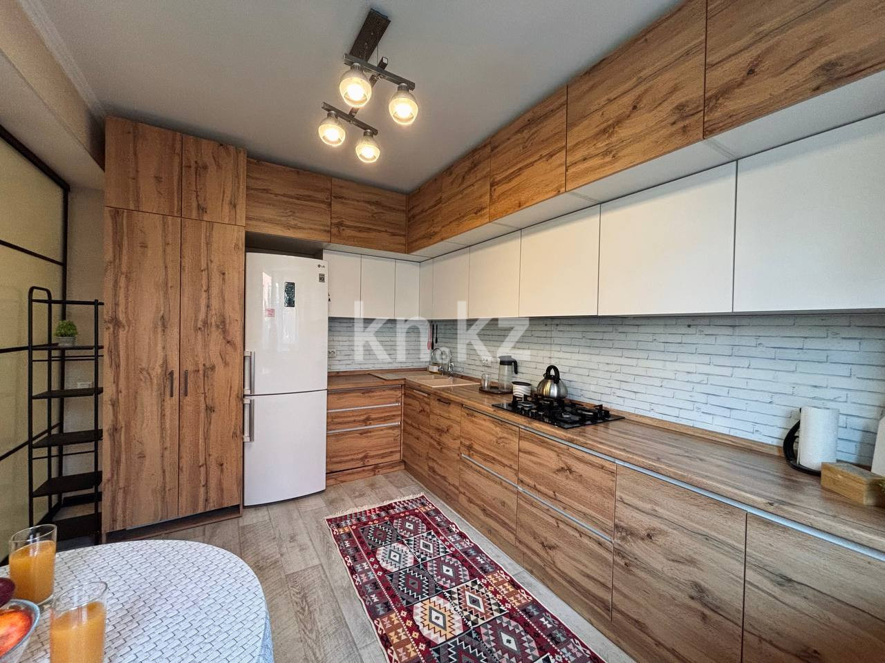 Аренда 3-комнатной квартиры, 120 м² - Аренда недвижимости в Алматы фото 2 из 34